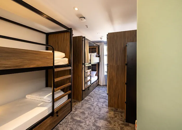 Haka House Hostel *